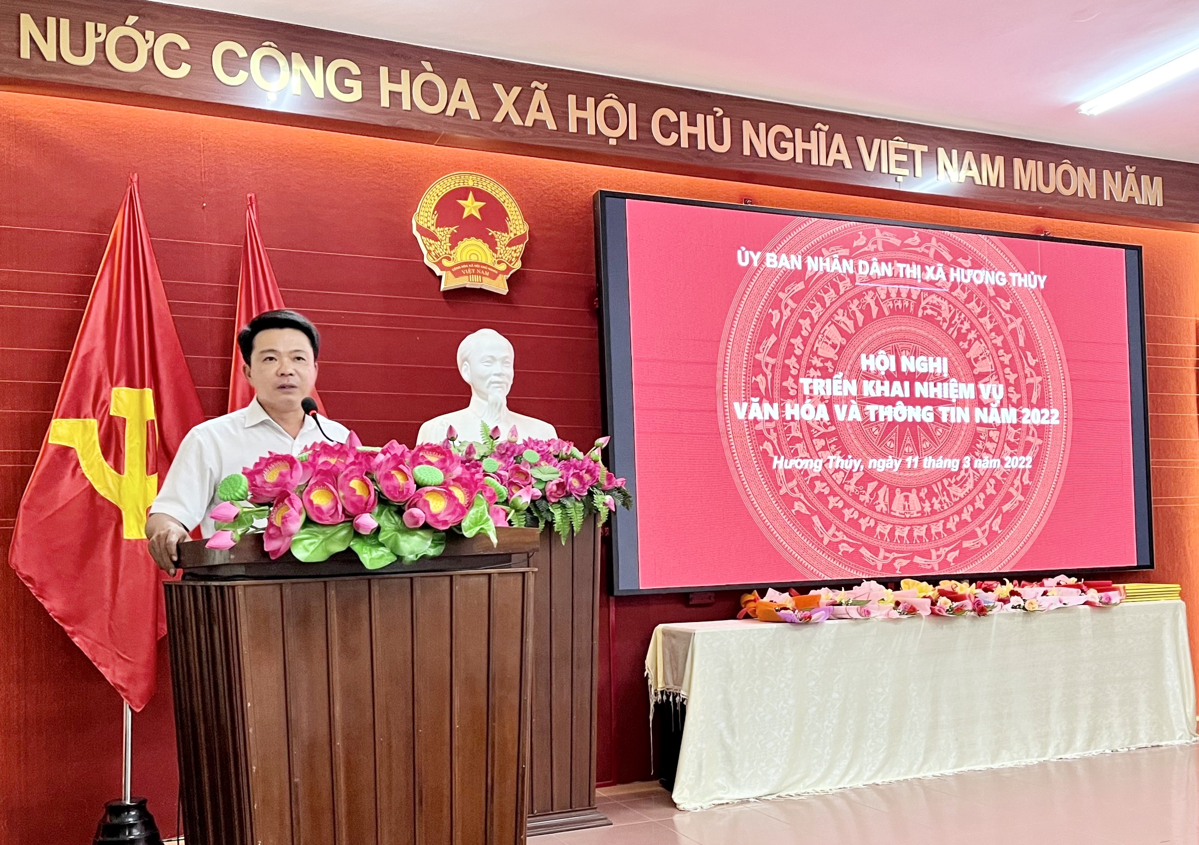Đồng chí Nguyễn Huy Hiển - Phó Giám đốc Sở Thông tin và Truyền thông phát biểu tại Hội nghị